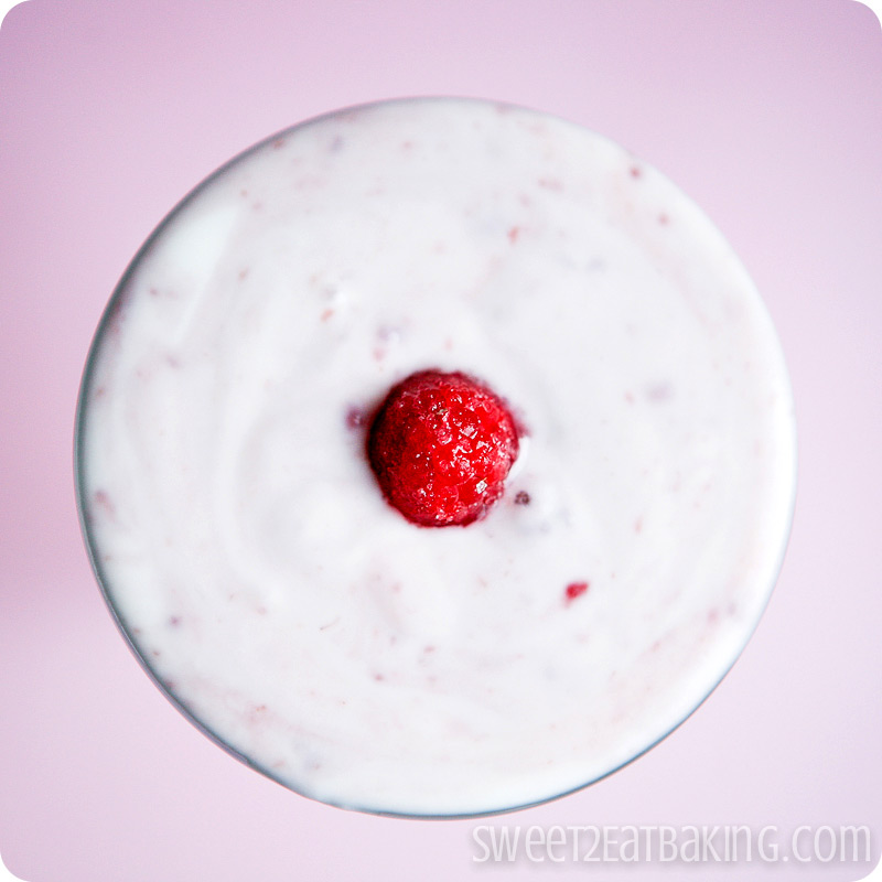 Quick Raspberry Yogurt Parfait Recipe by Sweet2EatBaking.com