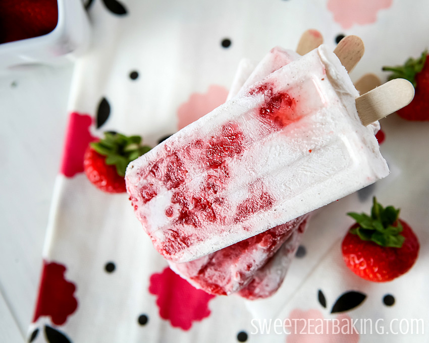 Healthy & Natural Strawberry Coconut Ice Pops | Sweet 2 Eat Baking | #strawberry #coconut #popsicles #recipe