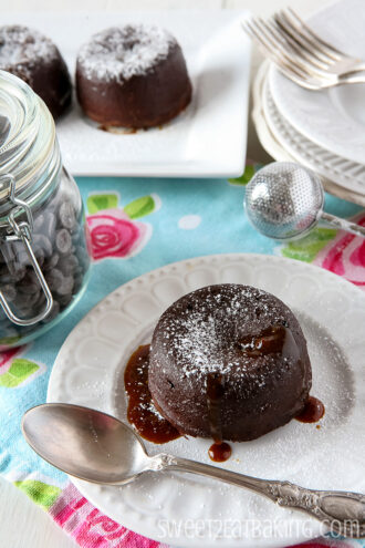 Chocolate and Salted Caramel Molten Lava Puddings with KitchenAid